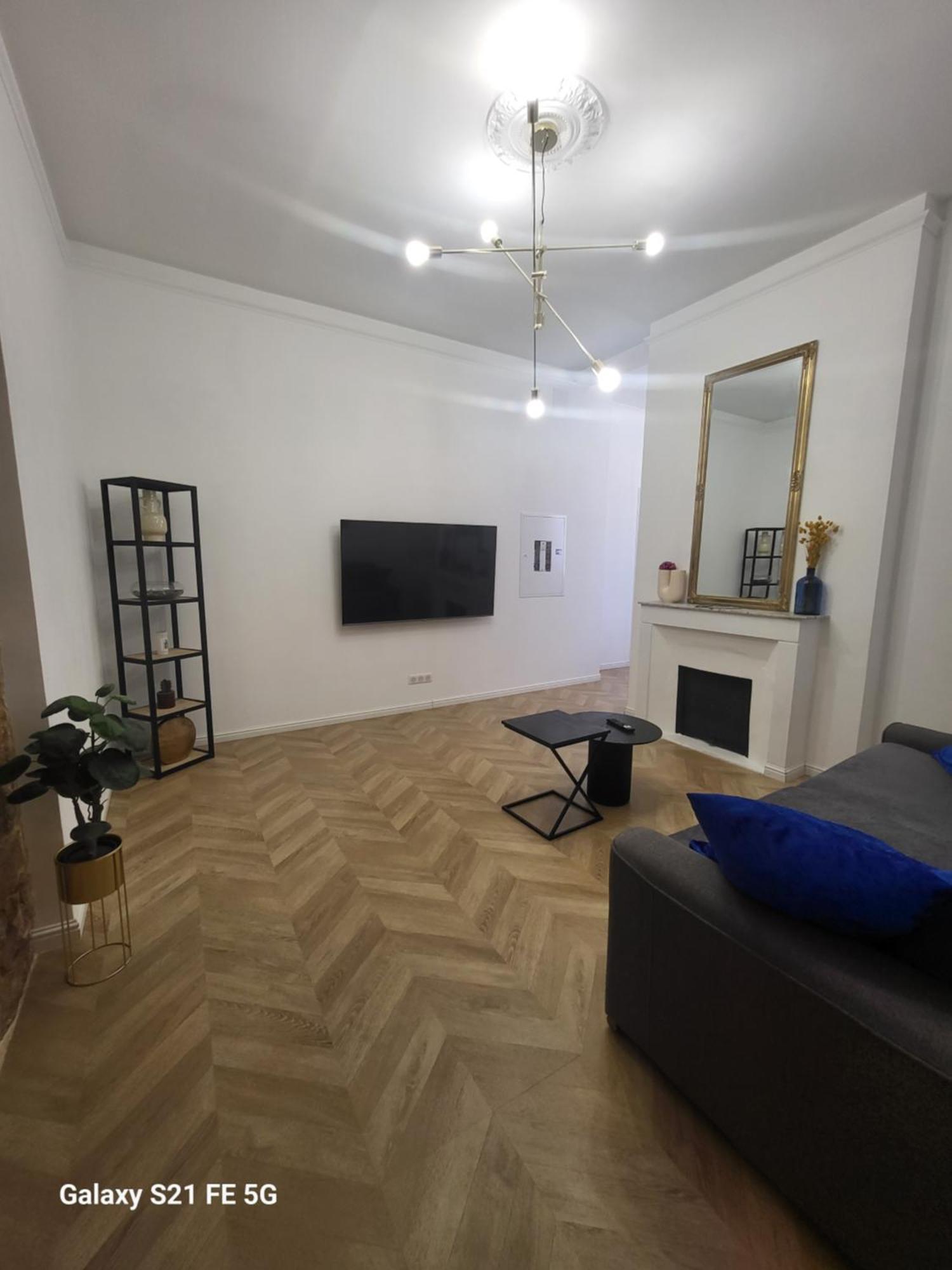 Grand T2 Cours Napoleon B Appartement