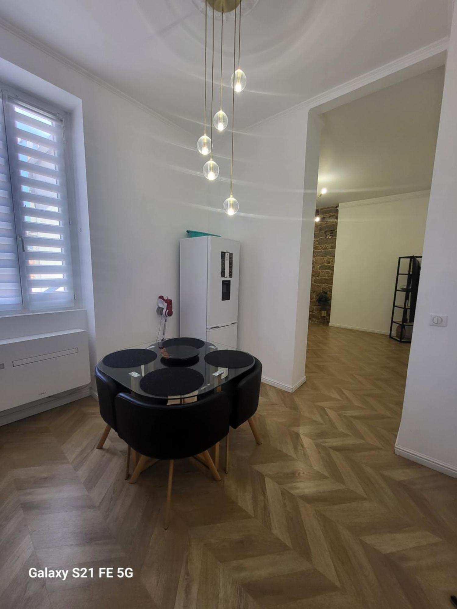 Grand T2 Cours Napoleon B Appartement *
