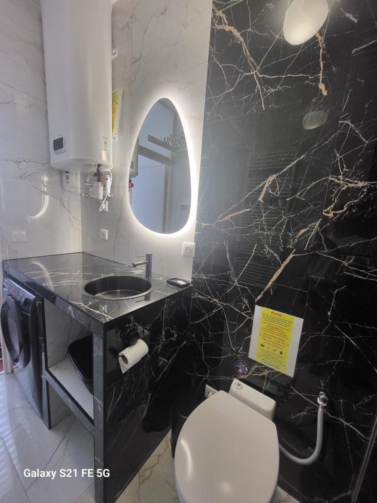 Grand T2 Cours Napoleon B Ajaccio (Corsica)