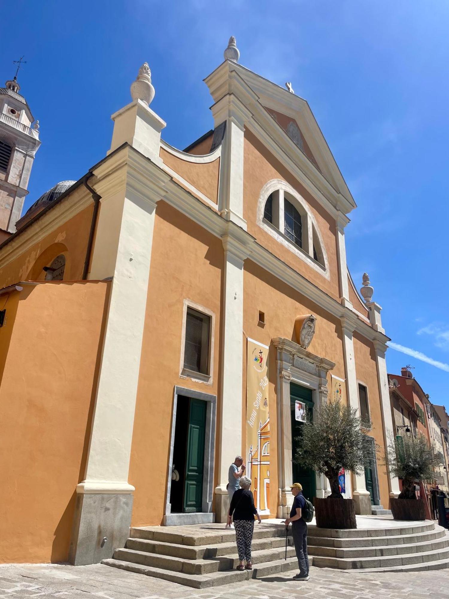 Grand T2 Cours Napoleon B * Ajaccio (Corsica)